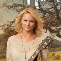 miranda-lambert-roots-and-wings-ram-trucks-001