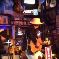 roberts-drummer-window