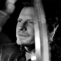 dierks-bentley-ill-be-the-moon