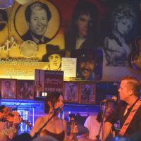 jason-isbell-amanda-shires-roberts-western-world