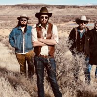 tylor-and-the-train-robbers