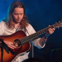billy-strings