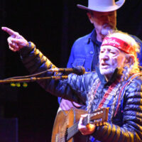 willie-nelson-top willie-nelson-top