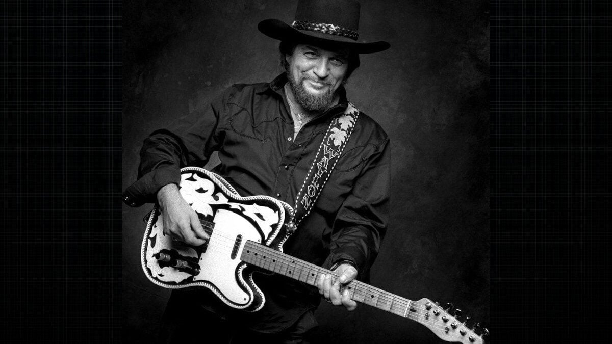 The Fascinating Story Behind the Final #1 Song from Waylon Jennings -  Saving Country Music