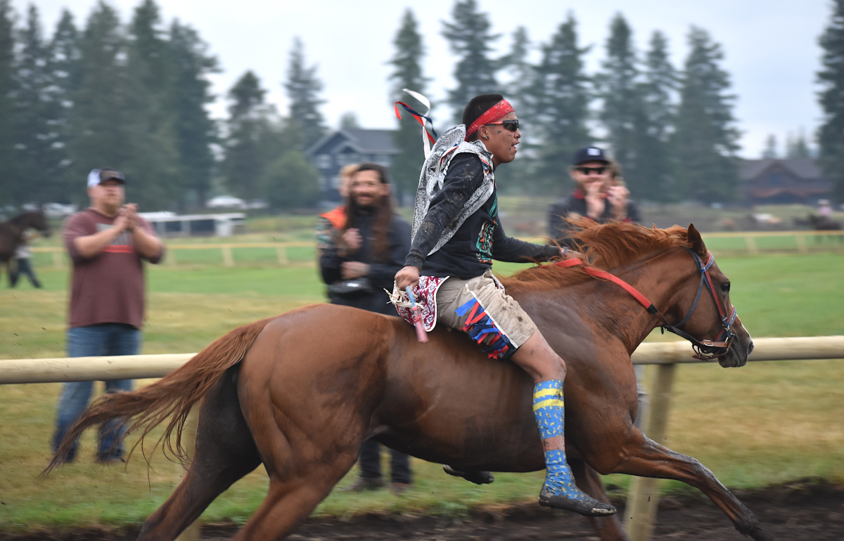 This Is Why Tyler Childers Played a Benefit for the Blackfeet Tribe ...
