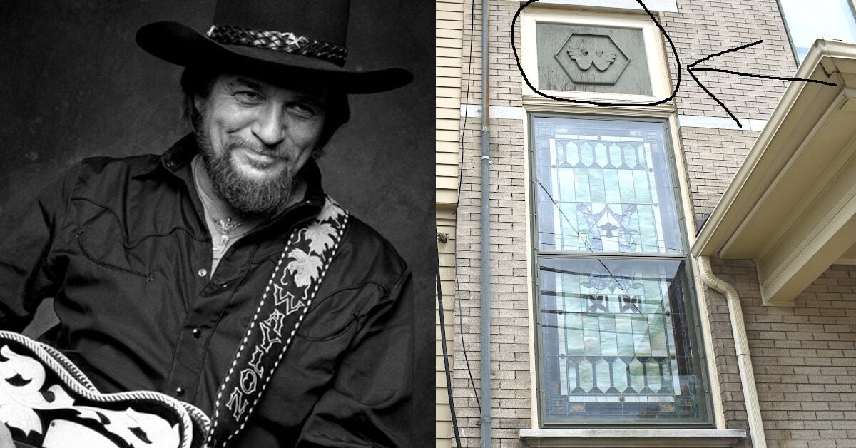 Why This House in Nashville Has a Waylon Jennings Logo - Saving Country  Music