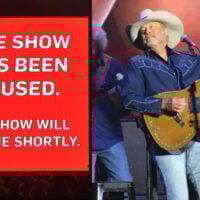 alan-jackson-show-paused alan-jackson-show-paused