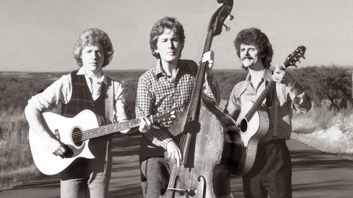 UNCLE WALT’S BAND 30 Years Ago: Uncle Walt's Band Founder Dies in ValuJet Plane