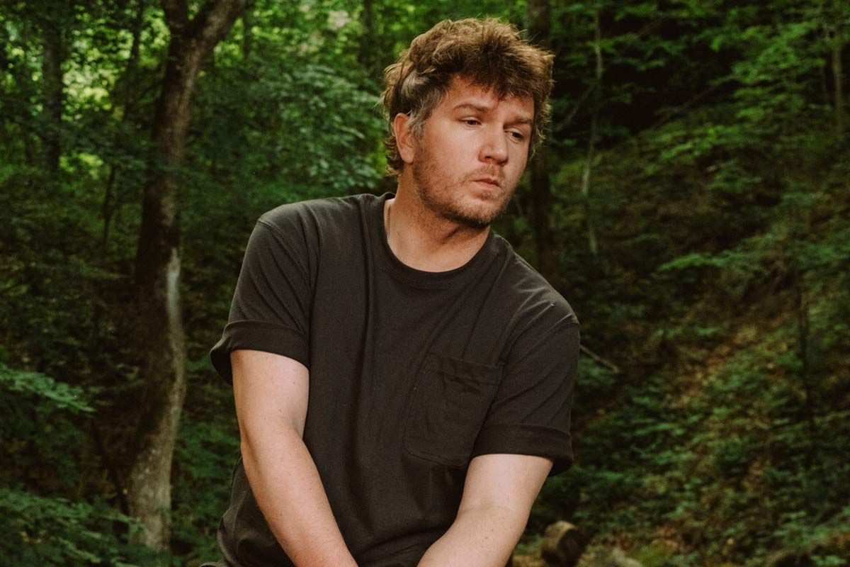 Cartel: Ian Noe regresa con «Canyon Falls Trailer Band», un álbum conceptual de 16 canciones que Saving Country Music puntúa con un 8,5